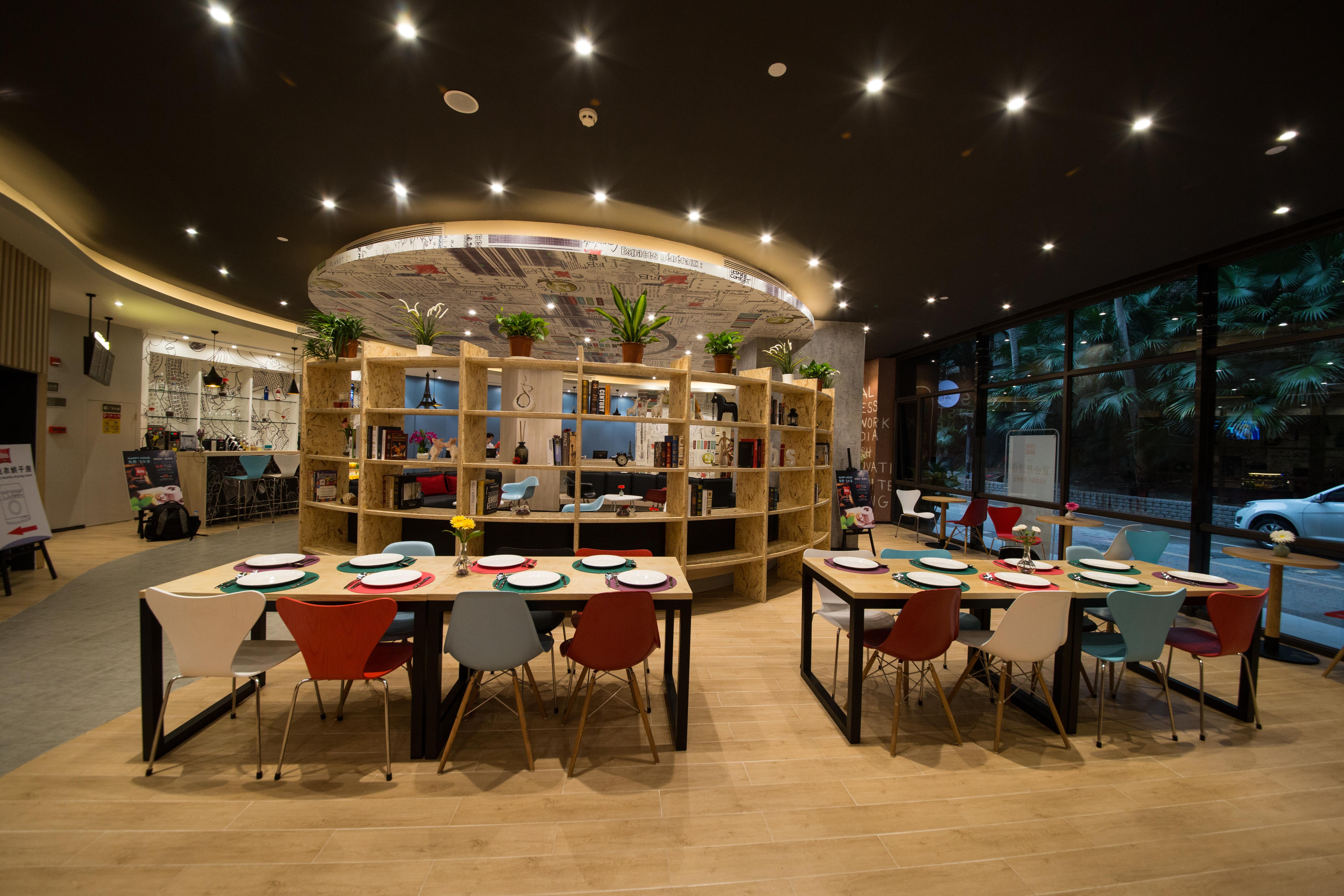 Ibis Guangzhou Yuexiu Park Metro Station Hotel Exterior photo